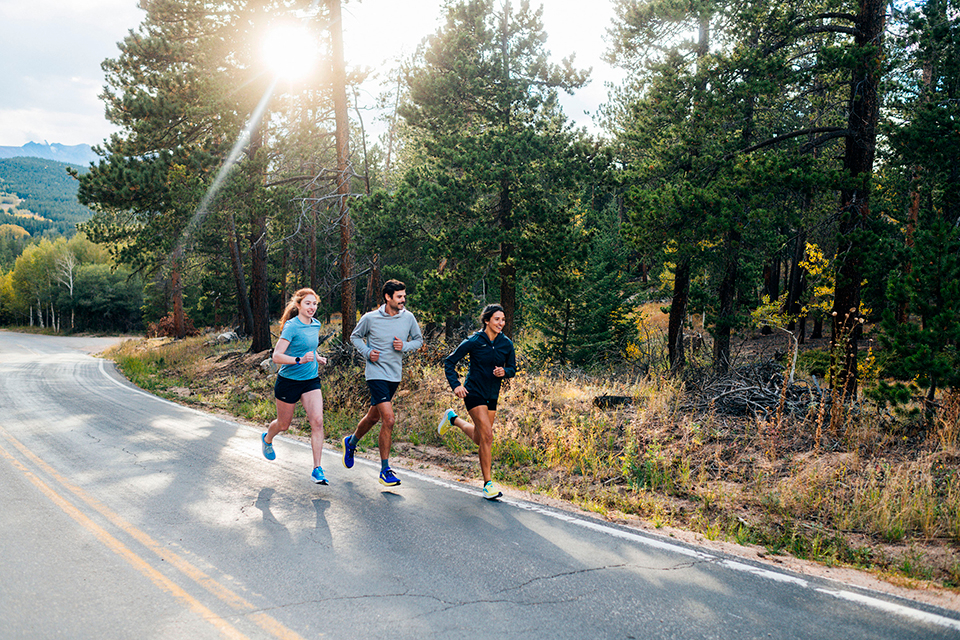 Läufern helfen, weiterzulaufen. | Altra Running | Official Website